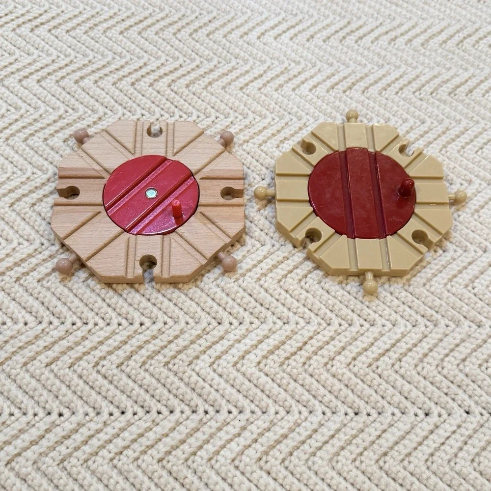 Wooden Train Roundabout Turntable Switch Track Thomas Brio‎ Compatible Lot Of 2